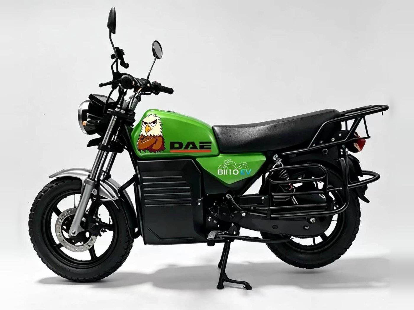 DAE LV-M1 in green